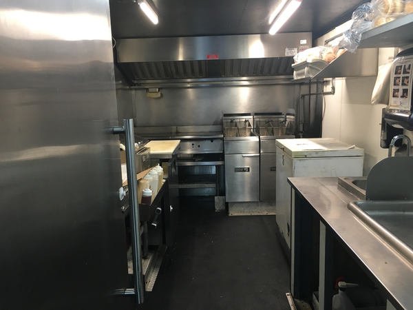 Orlando Food Truck Kitchen - Truck For Sale Used Food Truck in Orlando For Sale