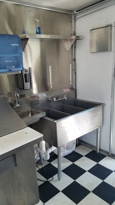 3 Compartment Sink and Hand Washing Sink in Food Truck for Sale 3 Compartment Sink and Hand Washing Sink