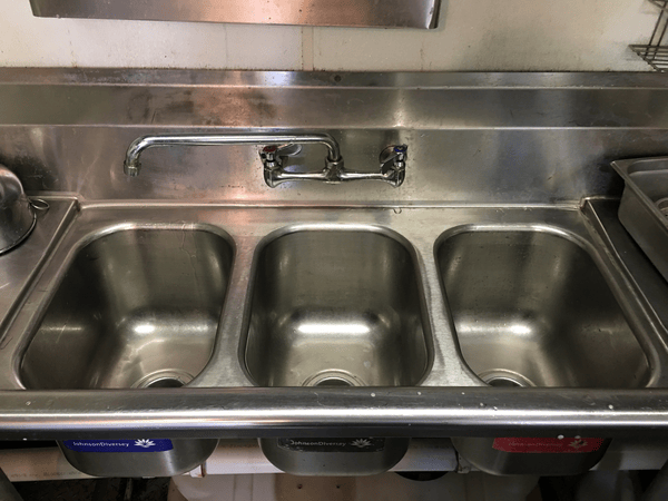 3 Compartment Sink in Husky Cargo