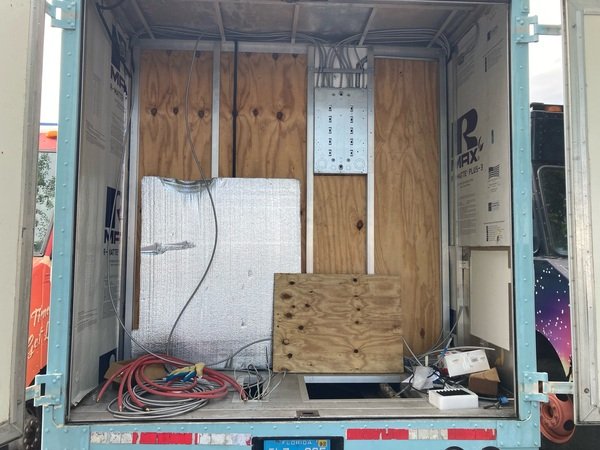 False wall with room for large generator and water tanks Food Truck For Sale With Large Generator Compartment