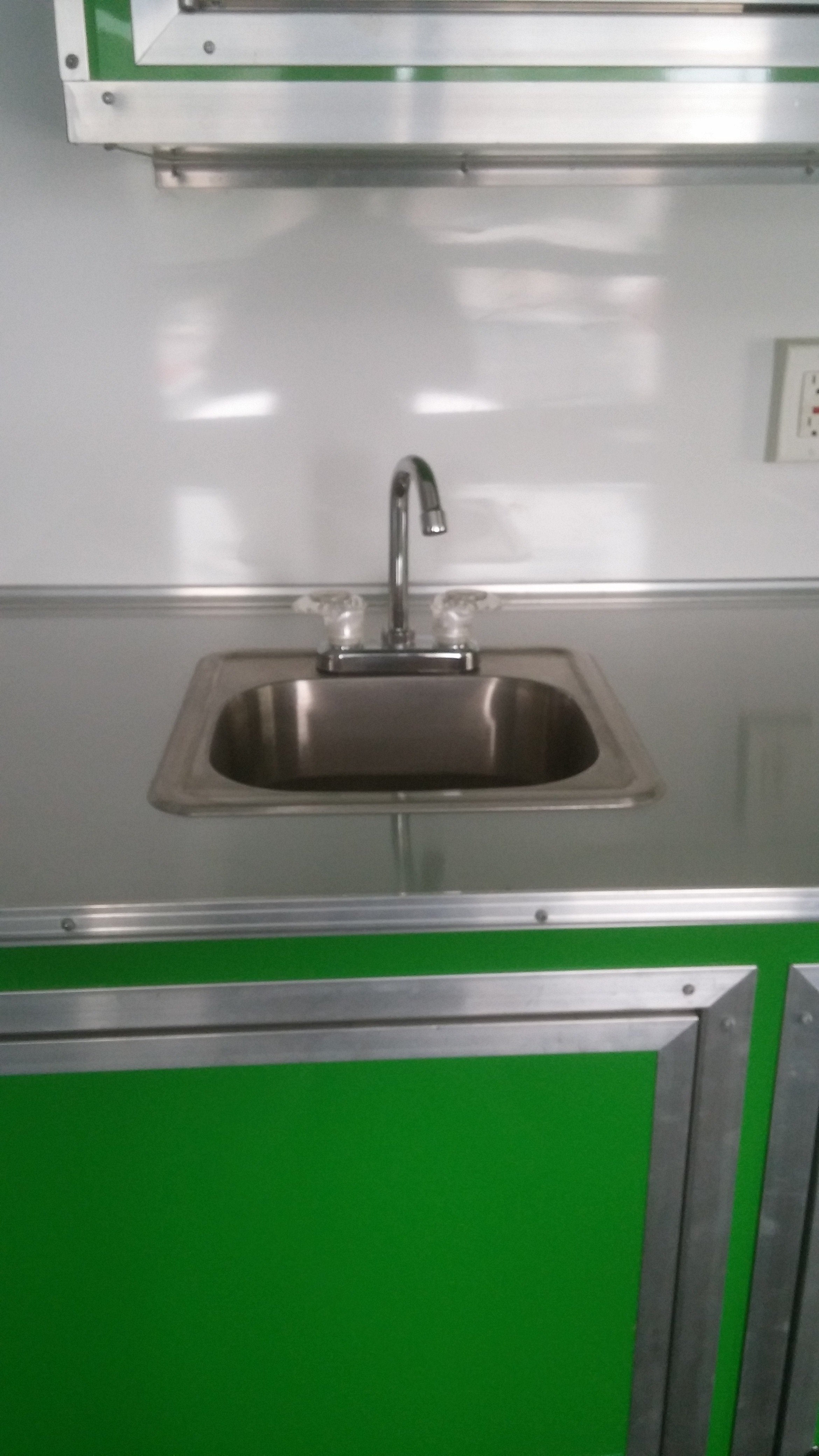 Green Concession Trailer 8