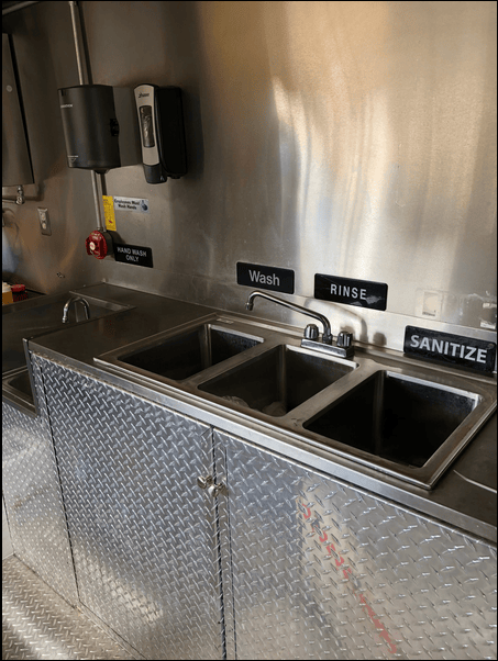 3 Compartment Sink on Diesel Truck