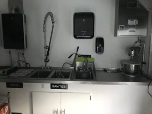 Three Compartment Sink in Green Donut Trailer for Sale in Tampa, Florida Three Compartment Sink