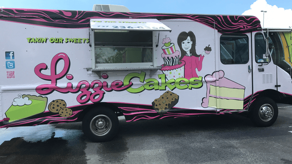 Exterior of 1993 Chevy P30 Stepvan
